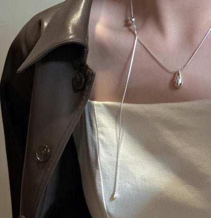 Silver Pull Up Water Drop Necklace